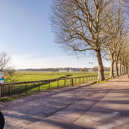 Panoramic Unique View & Private Parking דירה